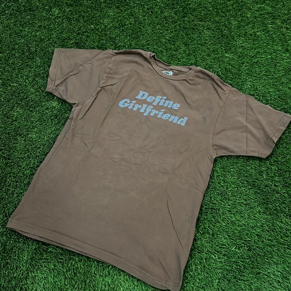 “Define Girlfriend” T-shirt - Picture 1 of 5